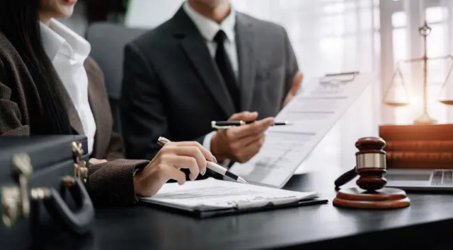 عقوبة الخيانة الزوجية عبر مواقع التواصل الاجتماعي بالسعودية عقوبة الخيانة الزوجية عبر مواقع التواصل الاجتماعي بالسعودية